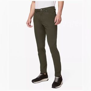 Lululemon Dark Olive Green Athleisure ABC Slim-Fit Pant 30"
Warpstreme Size 34